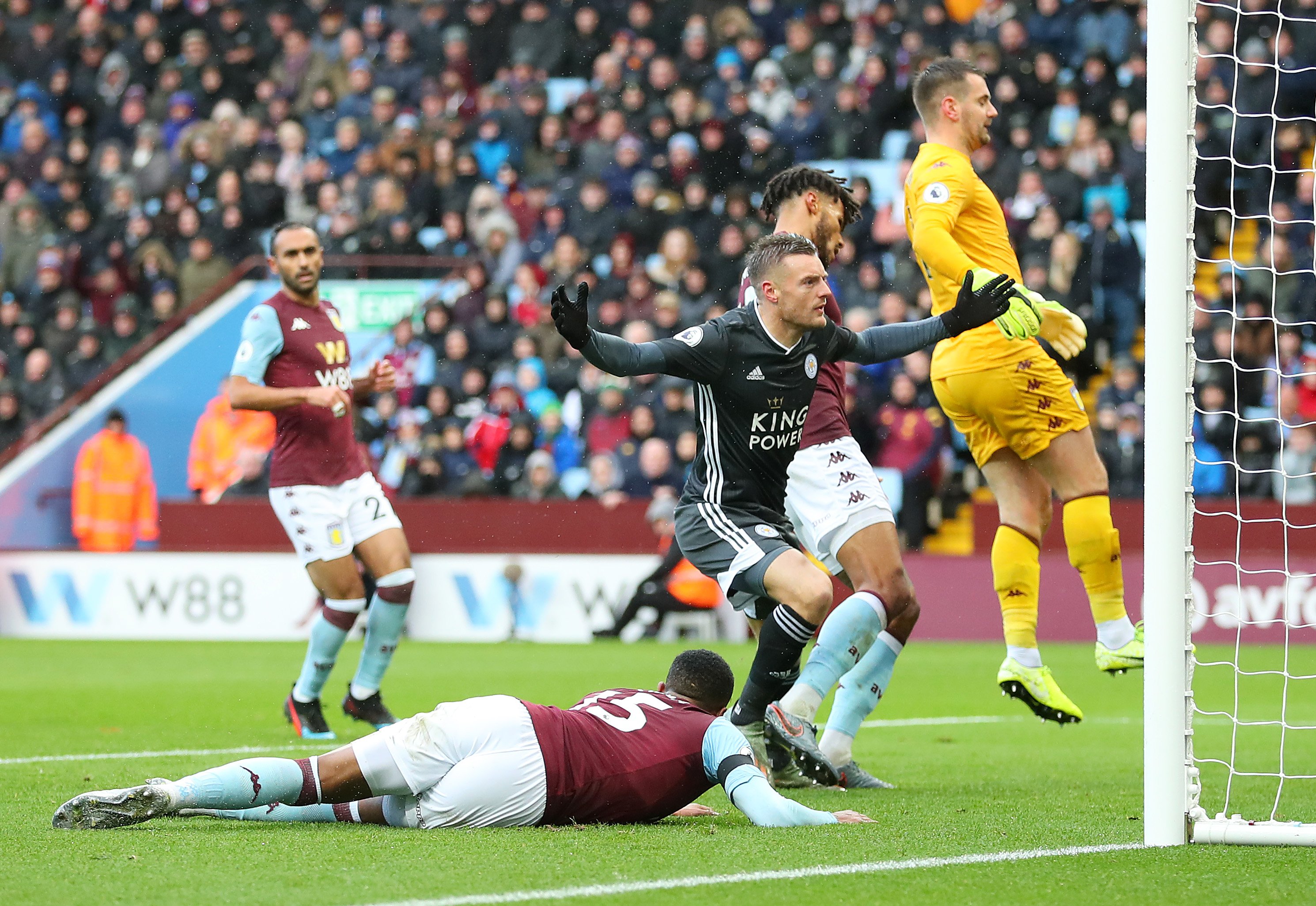 更是在面对 更是在面对