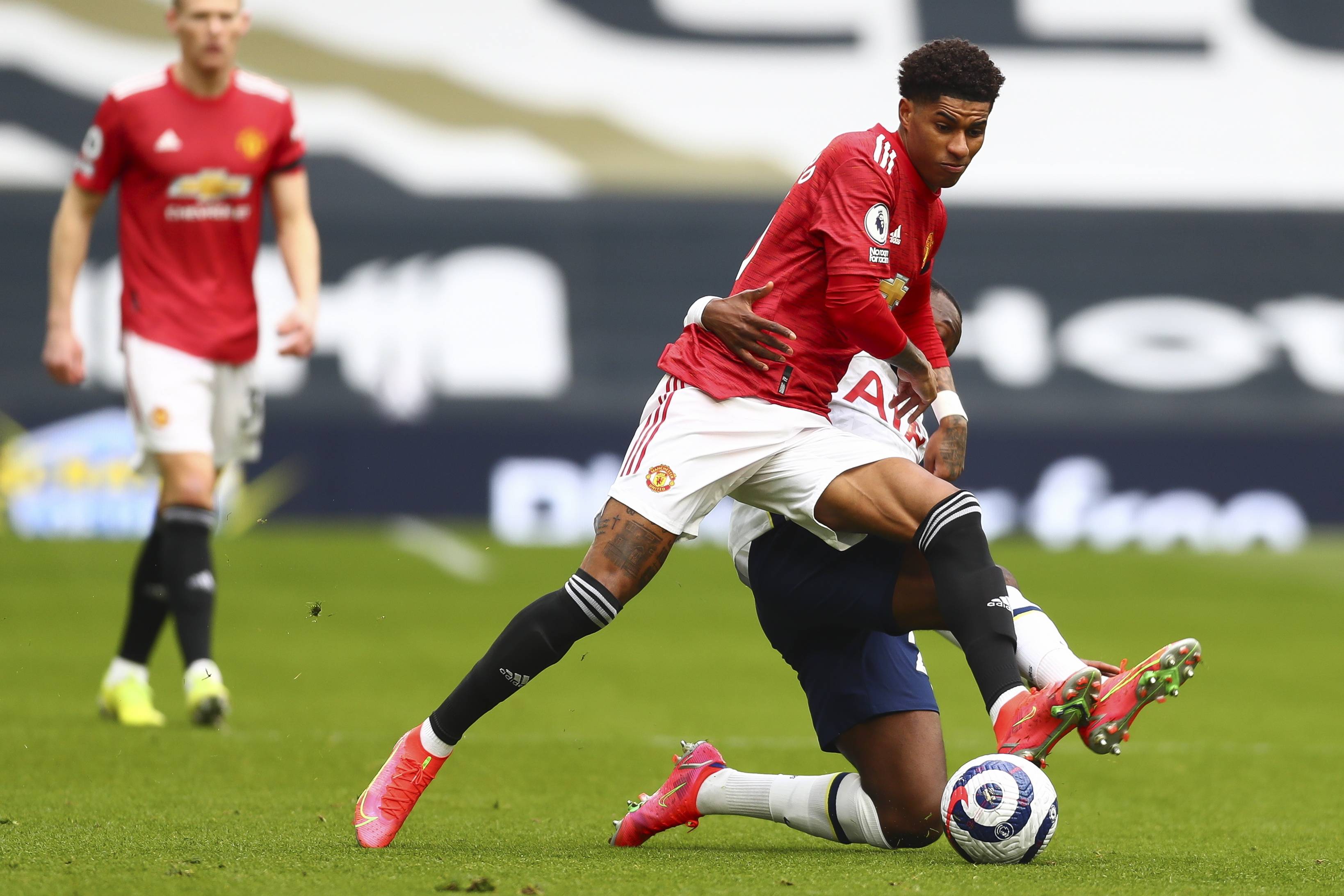 致人们在面 致人们在面